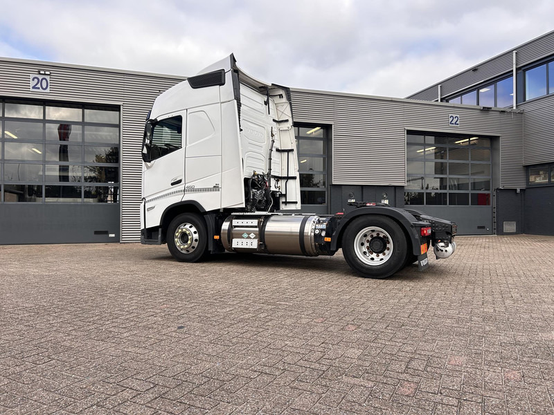 Volvo FH - Xe đầu kéo: hình 2 Volvo FH - Xe đầu kéo: hình 2
