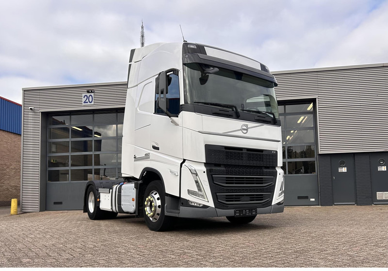 Volvo FH - Xe đầu kéo: hình 1 Volvo FH - Xe đầu kéo: hình 1