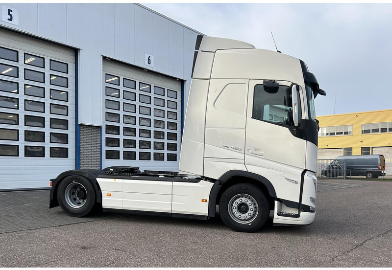 Volvo FH - Xe đầu kéo: hình 2 Volvo FH - Xe đầu kéo: hình 2