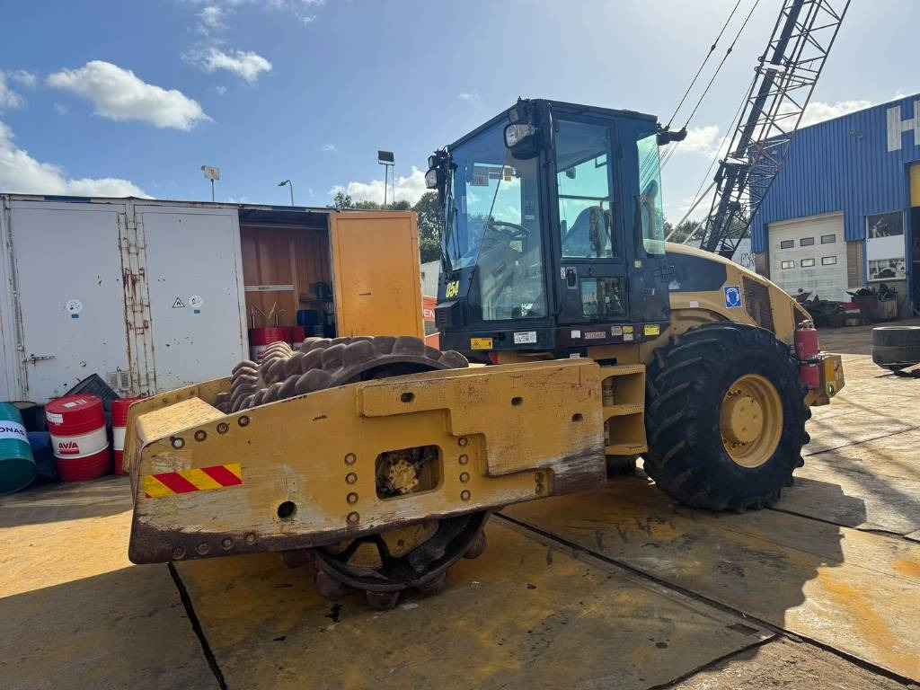 CAT CP 76 - Máy đầm: hình 1 CAT CP 76 - Máy đầm: hình 1