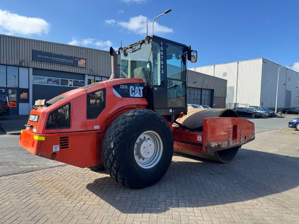 CAT CS 76 - Máy lăn đường: hình 5 CAT CS 76 - Máy lăn đường: hình 5