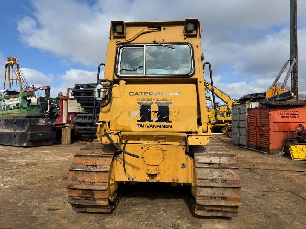 CAT D 6 D - Máy ủi: hình 4 CAT D 6 D - Máy ủi: hình 4