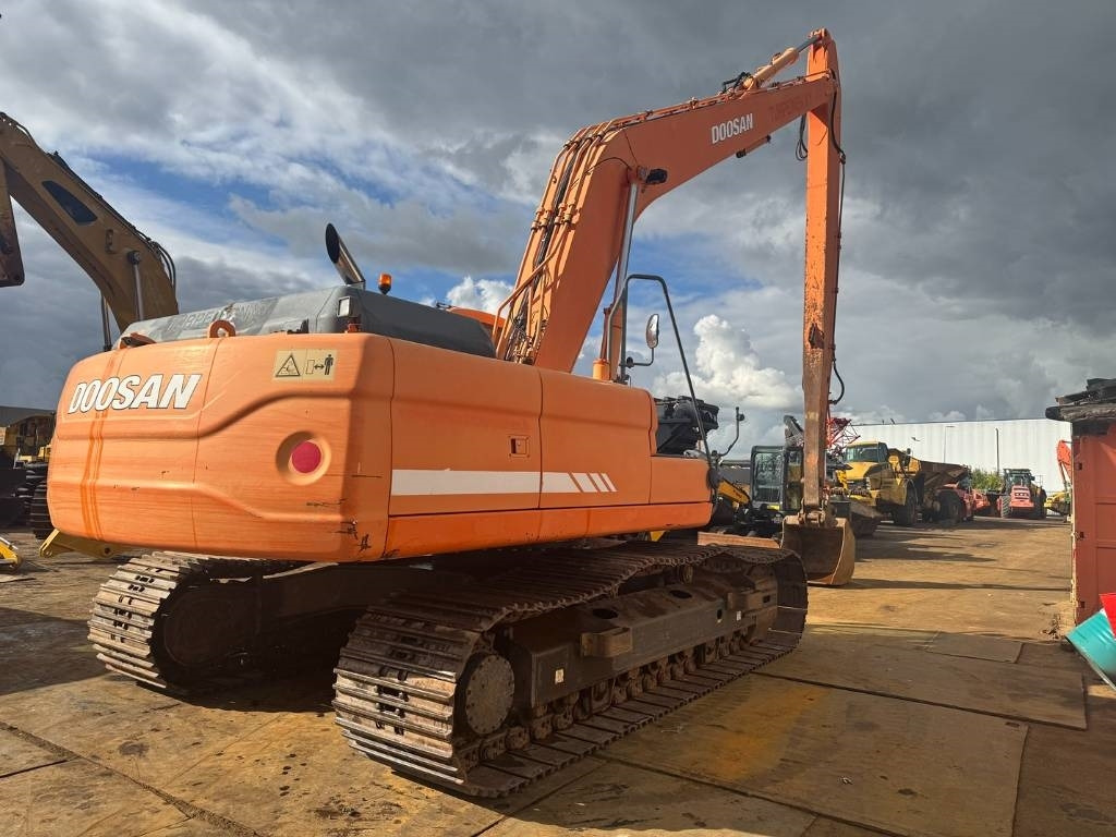Doosan DX 300 LC ( 4.690 original hours 18M long reach ) - Máy xúc: hình 5 Doosan DX 300 LC ( 4.690 original hours 18M long reach ) - Máy xúc: hình 5