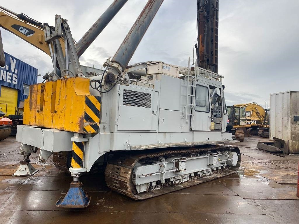 Máy đóng cọc Hitachi KH 150-3: hình 9