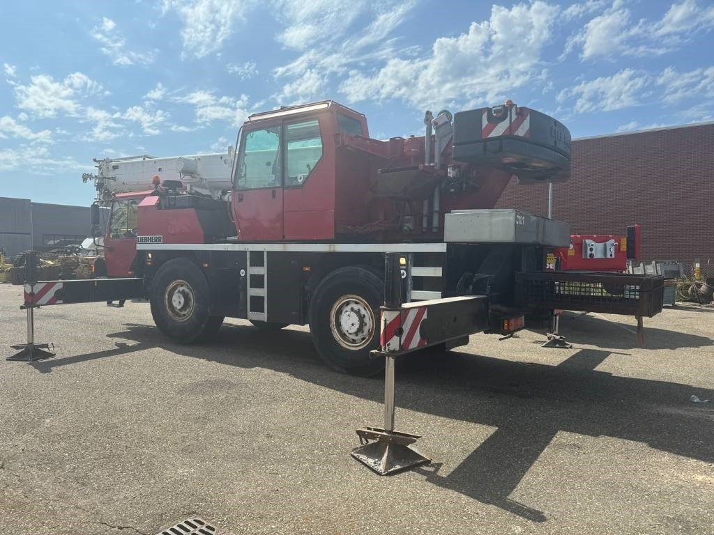 Liebherr LTM 1030-2.1 ( WITH JIB ) - Cần cẩu mọi địa hình: hình 3 Liebherr LTM 1030-2.1 ( WITH JIB ) - Cần cẩu mọi địa hình: hình 3
