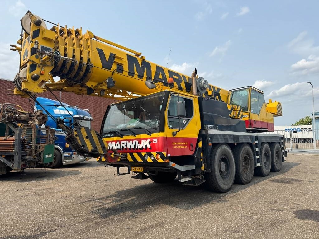 Liebherr LTM 1070-4.1 - Cần cẩu mọi địa hình: hình 1 Liebherr LTM 1070-4.1 - Cần cẩu mọi địa hình: hình 1