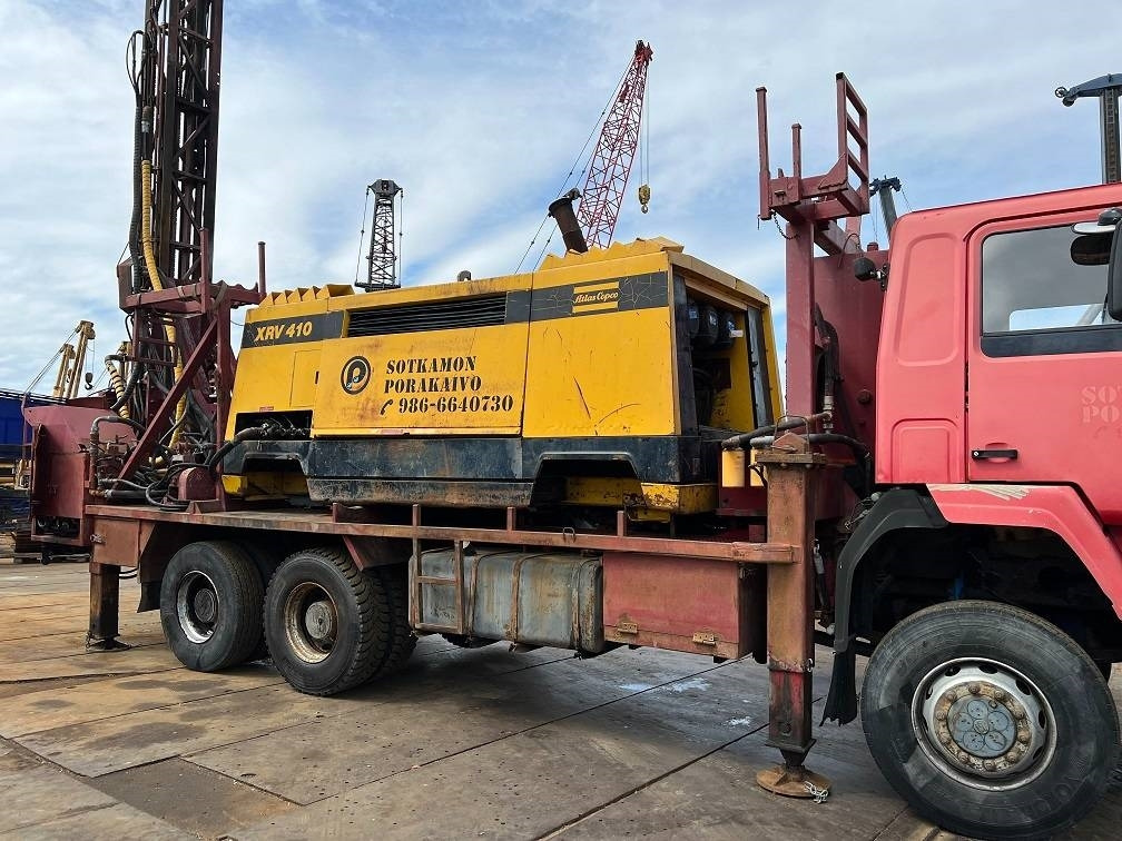 Sisu 12E480 6X6 WATER WELL DRILL ATLAS COPCO XRV410 (50  - Giàn khoan: hình 2 Sisu 12E480 6X6 WATER WELL DRILL ATLAS COPCO XRV410 (50  - Giàn khoan: hình 2