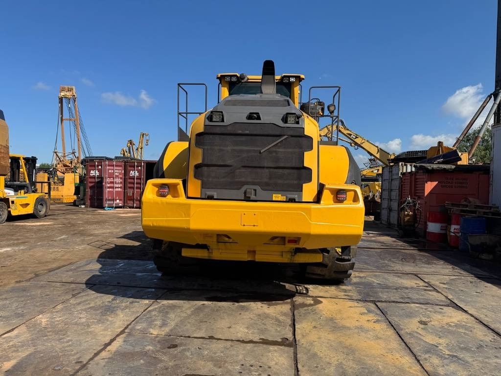 Volvo L 220 H ( WITH NEW TYRES ) - Máy xúc lật bánh lốp: hình 4 Volvo L 220 H ( WITH NEW TYRES ) - Máy xúc lật bánh lốp: hình 4