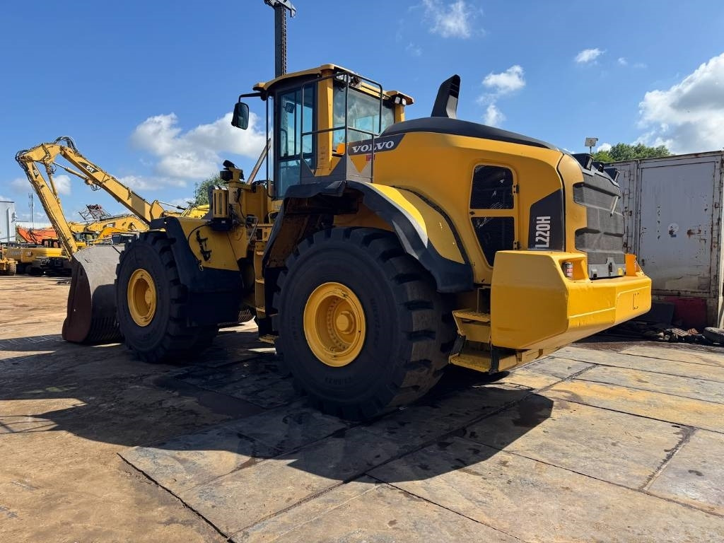 Volvo L 220 H ( WITH NEW TYRES ) - Máy xúc lật bánh lốp: hình 3 Volvo L 220 H ( WITH NEW TYRES ) - Máy xúc lật bánh lốp: hình 3