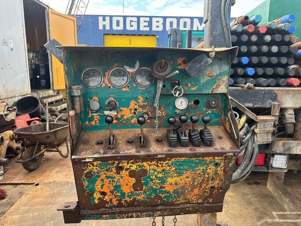 Giàn khoan Volvo terberg fm1350 waterdrill 500m mudpump: hình 7
