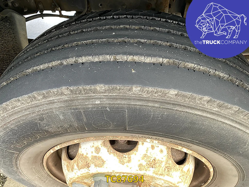 DAF LF 55 220 - Xe tải hộp: hình 2 DAF LF 55 220 - Xe tải hộp: hình 2