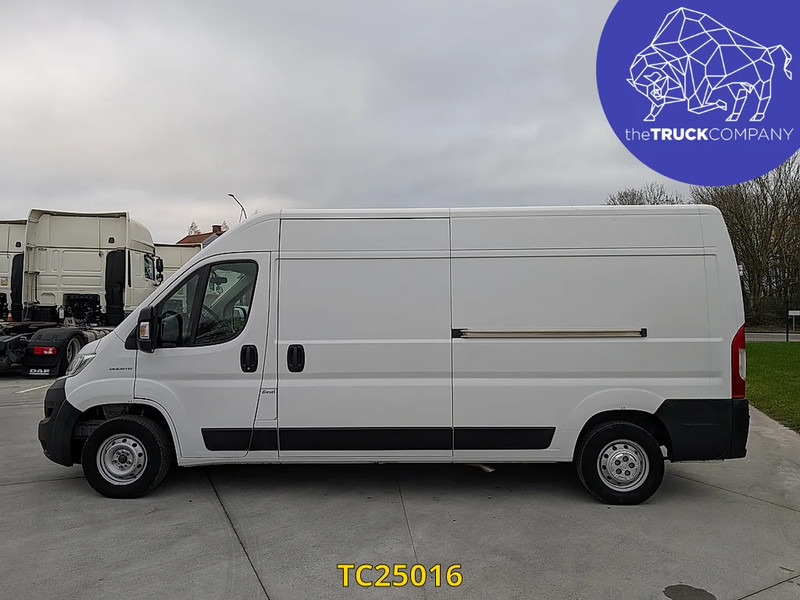 Fiat Ducato 2.0 Multijet L3H2 - Xe van chở hàng: hình 2 Fiat Ducato 2.0 Multijet L3H2 - Xe van chở hàng: hình 2