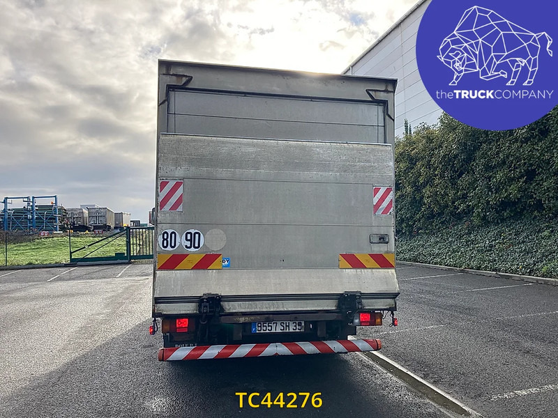 Iveco EuroCargo 100 E15 - Xe tải hộp: hình 3 Iveco EuroCargo 100 E15 - Xe tải hộp: hình 3