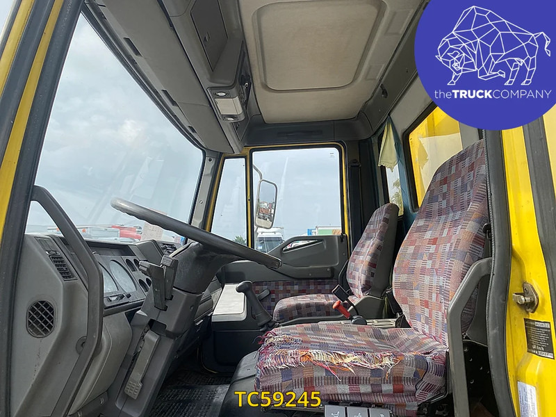 Iveco EuroCargo 120 E18 - Xe tải khung gầm: hình 3 Iveco EuroCargo 120 E18 - Xe tải khung gầm: hình 3