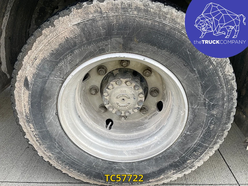 Iveco EuroCargo 120 EL20 - Xe tải chở rác: hình 4 Iveco EuroCargo 120 EL20 - Xe tải chở rác: hình 4