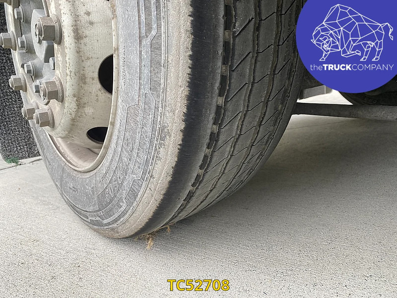 Iveco Stralis - Xe tải thùng mui bạt: hình 3 Iveco Stralis - Xe tải thùng mui bạt: hình 3