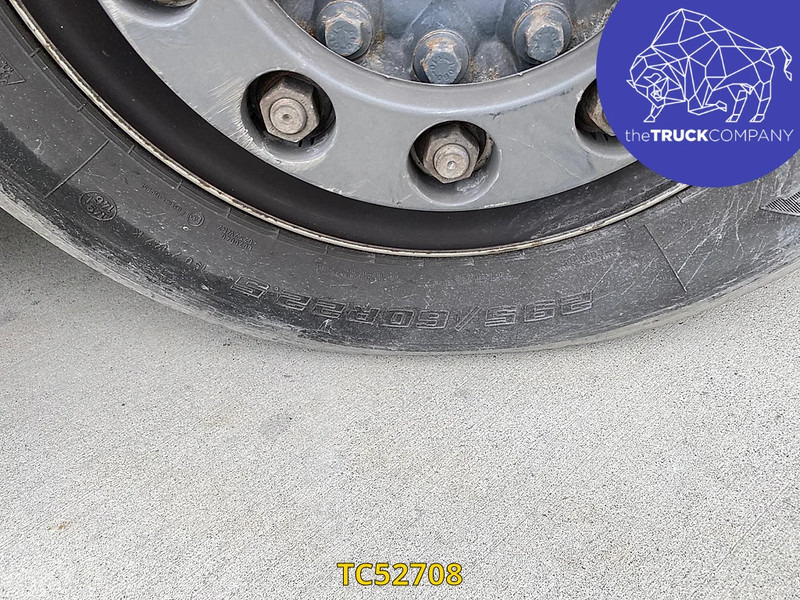 Iveco Stralis - Xe tải thùng mui bạt: hình 4 Iveco Stralis - Xe tải thùng mui bạt: hình 4