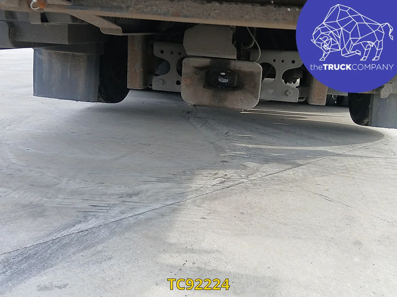 Mercedes-Benz Actros 2548 - Xe tải thùng mui bạt: hình 2 Mercedes-Benz Actros 2548 - Xe tải thùng mui bạt: hình 2