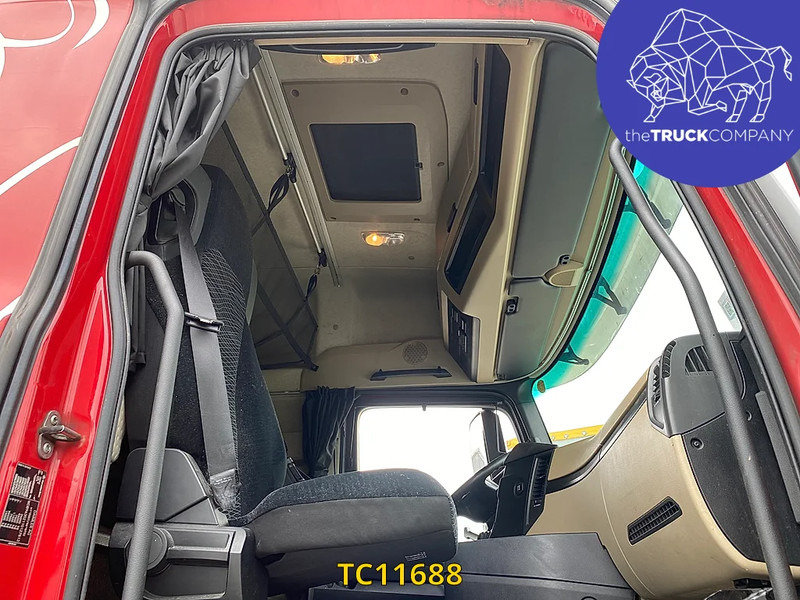 Mercedes-Benz Actros 2648 - Xe tải thùng mui bạt: hình 5 Mercedes-Benz Actros 2648 - Xe tải thùng mui bạt: hình 5