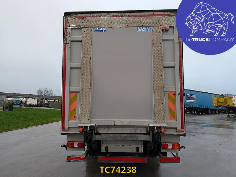 Mercedes-Benz Atego 1221 - Xe tải hộp: hình 3 Mercedes-Benz Atego 1221 - Xe tải hộp: hình 3