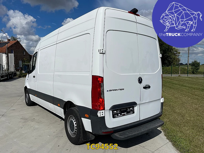 Mercedes-Benz E-Sprinter L2H2 41 kWh - Xe van chở hàng, Xe van điện: hình 3 Mercedes-Benz E-Sprinter L2H2 41 kWh - Xe van chở hàng, Xe van điện: hình 3
