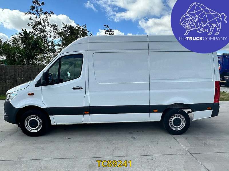 Mercedes-Benz Sprinter 317 CDI L2H2 - Xe van chở hàng: hình 4 Mercedes-Benz Sprinter 317 CDI L2H2 - Xe van chở hàng: hình 4