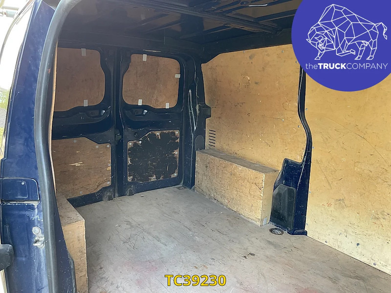 Cho thuê Peugeot Expert 2l 120cv Peugeot Expert 2l 120cv: hình 10 Cho thuê Peugeot Expert 2l 120cv Peugeot Expert 2l 120cv: hình 10