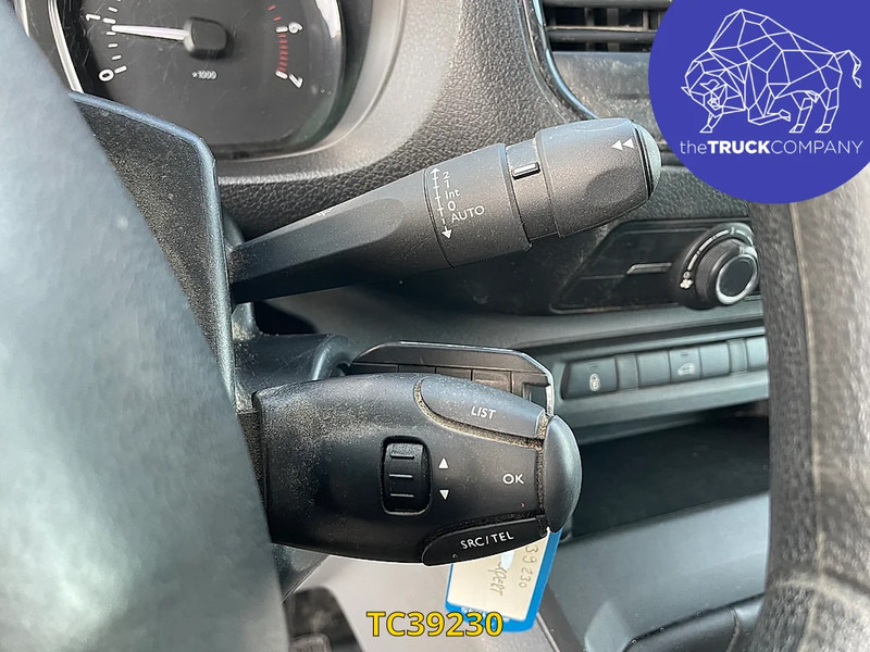 Cho thuê Peugeot Expert 2l 120cv Peugeot Expert 2l 120cv: hình 20 Cho thuê Peugeot Expert 2l 120cv Peugeot Expert 2l 120cv: hình 20