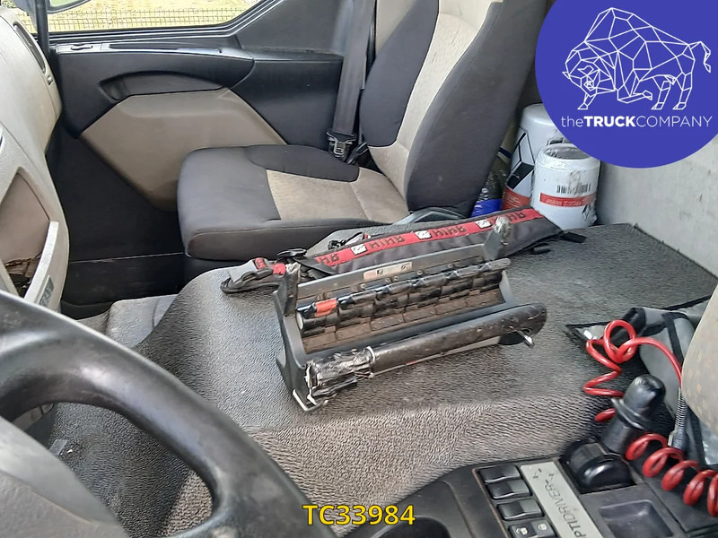 Renault Kerax 380 - Xe tải thùng lửng/ Phẳng: hình 3 Renault Kerax 380 - Xe tải thùng lửng/ Phẳng: hình 3