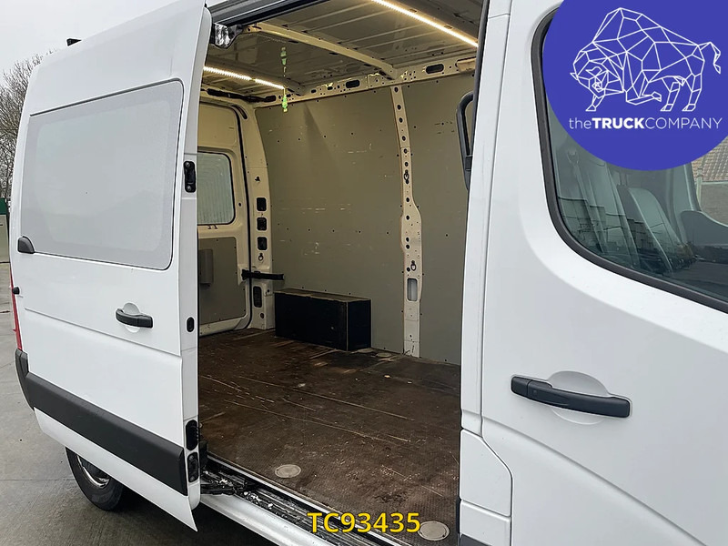Xe van chở hàng Renault Master: hình 17