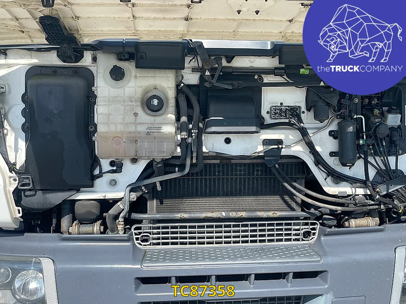 Renault Premium 320 - Xe chở container/ Xe tải hoán đổi thân: hình 5 Renault Premium 320 - Xe chở container/ Xe tải hoán đổi thân: hình 5
