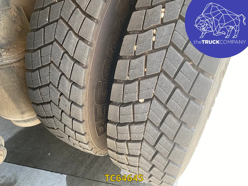 Renault Premium 340 6X2 - Xe tải chở rác: hình 4 Renault Premium 340 6X2 - Xe tải chở rác: hình 4