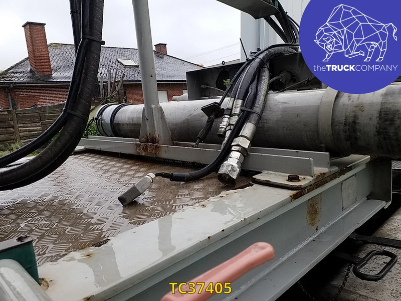 Renders - Sơ mi rơ moóc trộn bê tông: hình 2 Renders - Sơ mi rơ moóc trộn bê tông: hình 2