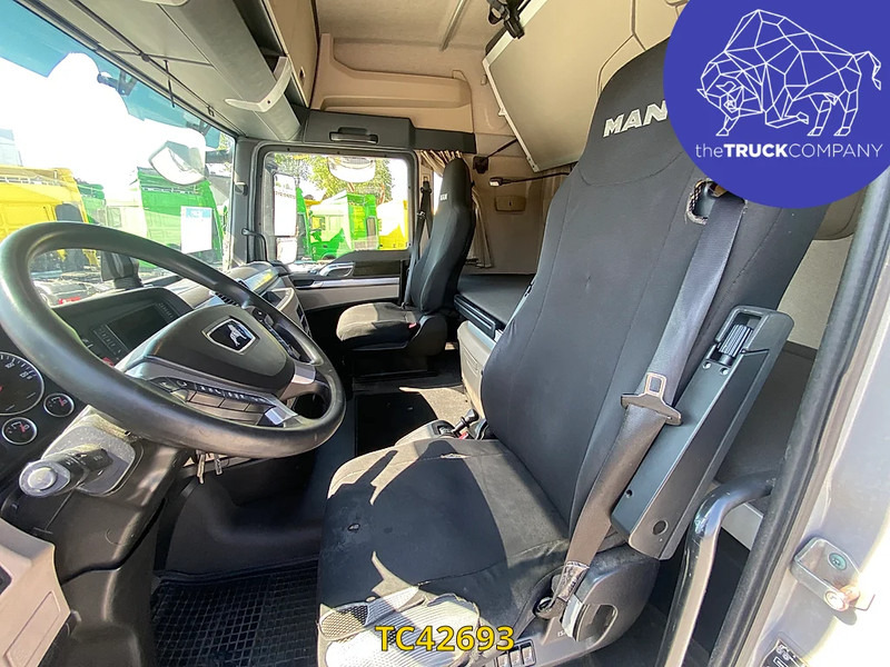 MAN TGX 460 - Xe đầu kéo: hình 5 MAN TGX 460 - Xe đầu kéo: hình 5