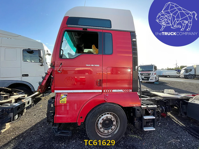 MAN TGX 500 - Xe đầu kéo: hình 4 MAN TGX 500 - Xe đầu kéo: hình 4