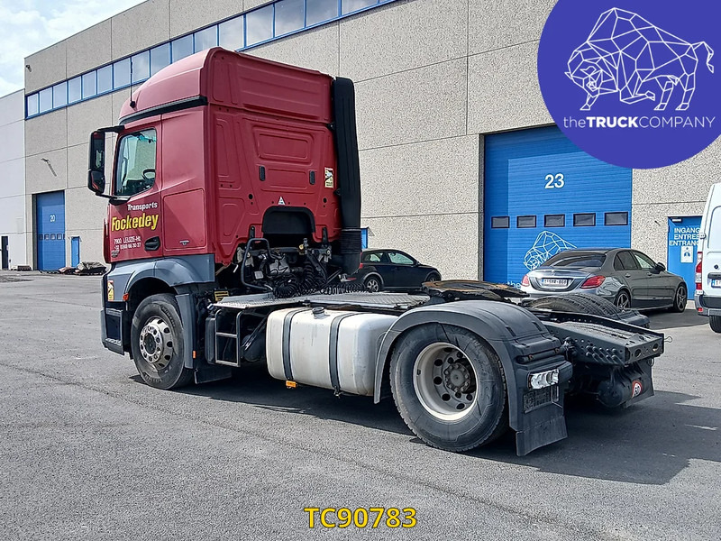 Mercedes-Benz Actros 1842 - Xe đầu kéo: hình 3 Mercedes-Benz Actros 1842 - Xe đầu kéo: hình 3