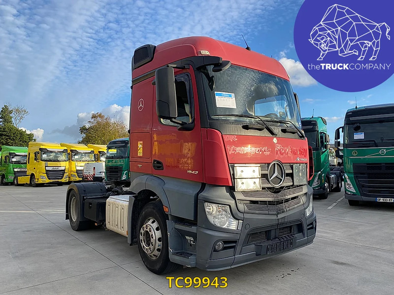 Mercedes-Benz Actros 1842 - Xe đầu kéo: hình 3 Mercedes-Benz Actros 1842 - Xe đầu kéo: hình 3
