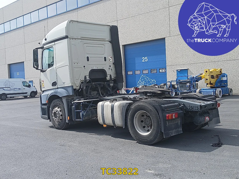 Mercedes-Benz Actros 1843 - Xe đầu kéo: hình 3 Mercedes-Benz Actros 1843 - Xe đầu kéo: hình 3