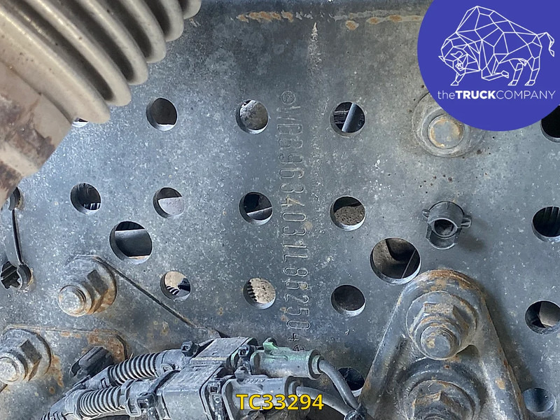 Mercedes-Benz Actros 1843 - Xe đầu kéo: hình 3 Mercedes-Benz Actros 1843 - Xe đầu kéo: hình 3