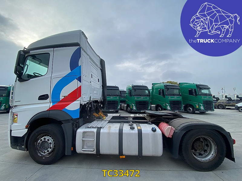 Mercedes-Benz Actros 1945 - Xe đầu kéo: hình 2 Mercedes-Benz Actros 1945 - Xe đầu kéo: hình 2