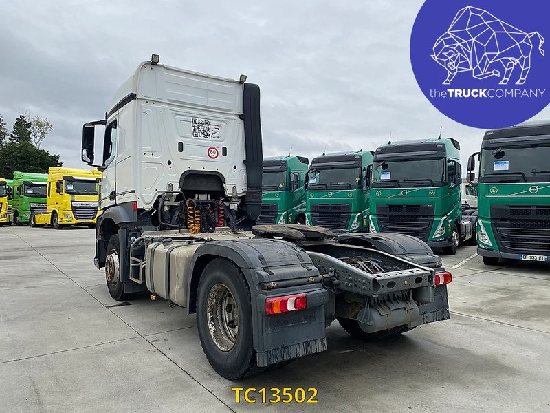 Mercedes-Benz Arocs 1943 - Xe đầu kéo: hình 3 Mercedes-Benz Arocs 1943 - Xe đầu kéo: hình 3