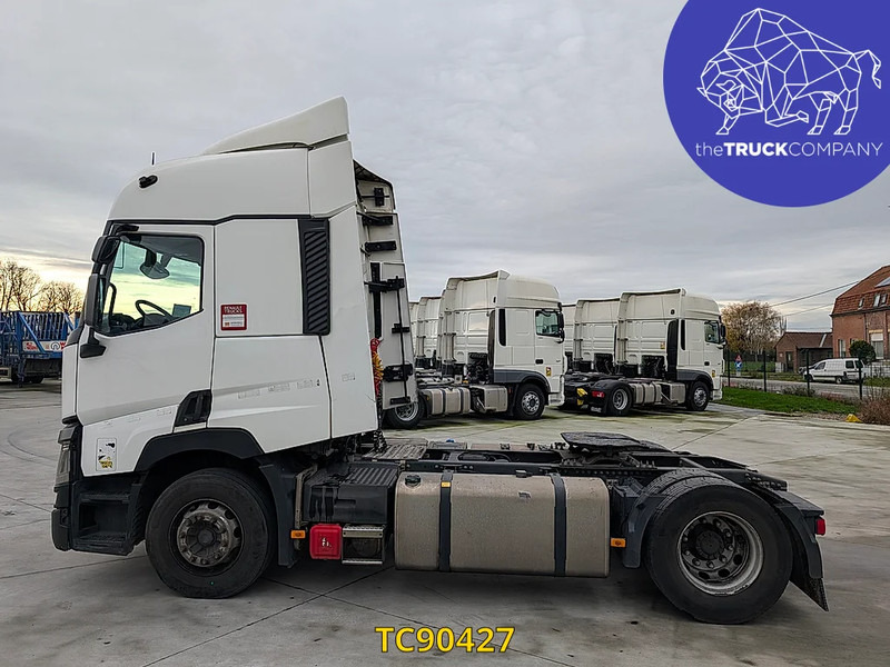 Renault T 440 - Xe đầu kéo: hình 2 Renault T 440 - Xe đầu kéo: hình 2