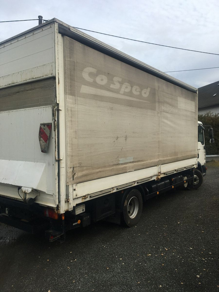 MAN 12.210 Erst 302000 km - Xe tải thùng mui bạt: hình 3 MAN 12.210 Erst 302000 km - Xe tải thùng mui bạt: hình 3