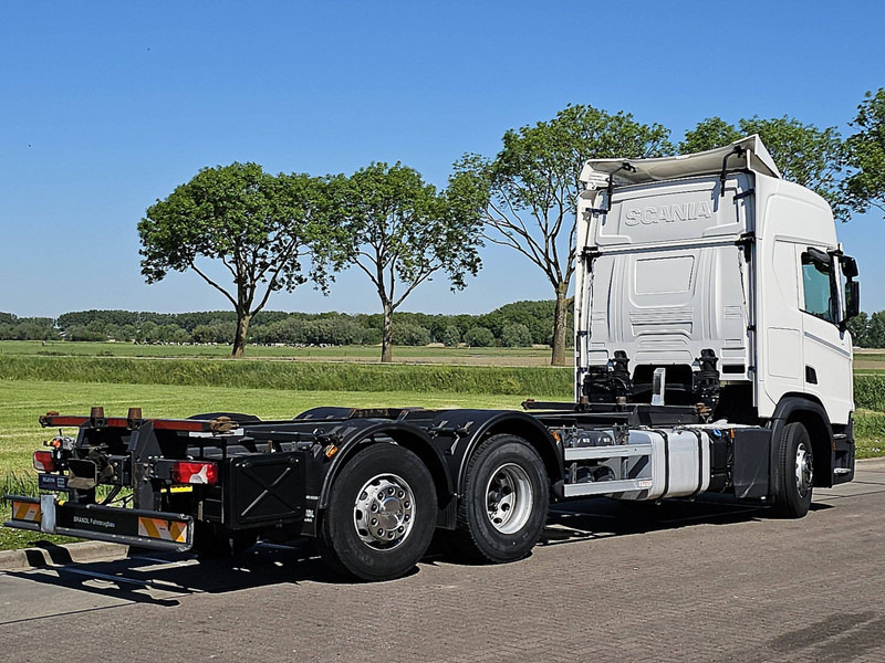 Scania R450 6x2*4 - Xe chở container/ Xe tải hoán đổi thân: hình 3 Scania R450 6x2*4 - Xe chở container/ Xe tải hoán đổi thân: hình 3