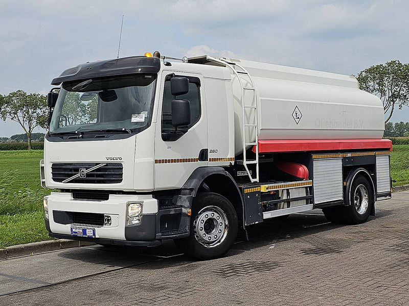Volvo FE 260.18 - Xe bồn: hình 2 Volvo FE 260.18 - Xe bồn: hình 2