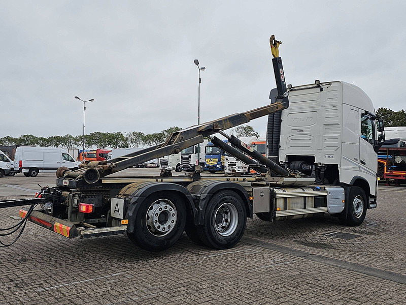 Volvo FH 460 6X2 HYVALIFT 291TKM - Xe tải nâng móc: hình 3 Volvo FH 460 6X2 HYVALIFT 291TKM - Xe tải nâng móc: hình 3