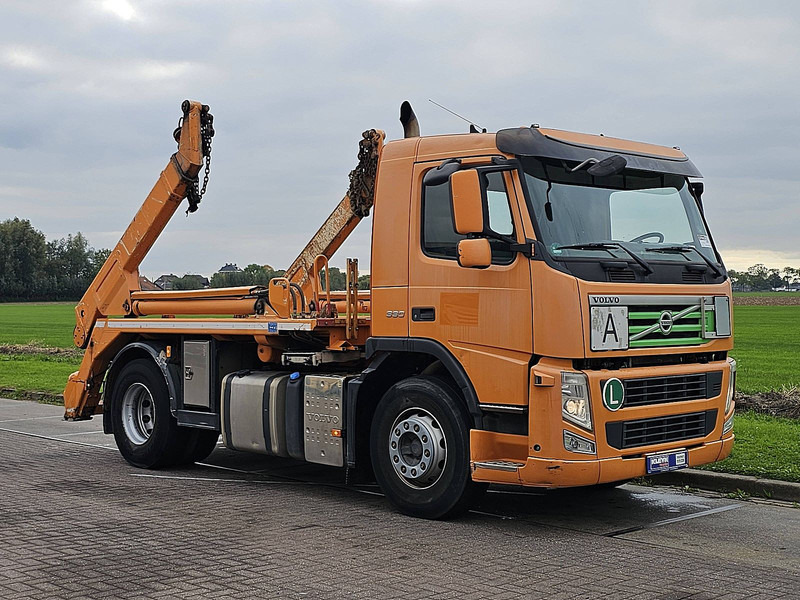 Volvo FM 330 - Xe tải chở thùng nhỏ: hình 5 Volvo FM 330 - Xe tải chở thùng nhỏ: hình 5