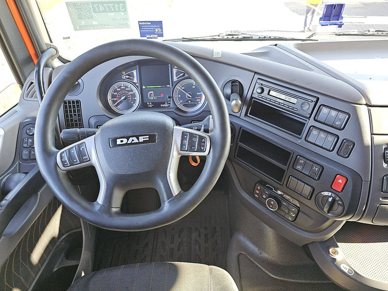 Xe đầu kéo DAF XF 450 SPACECAB 2X TANK: hình 8