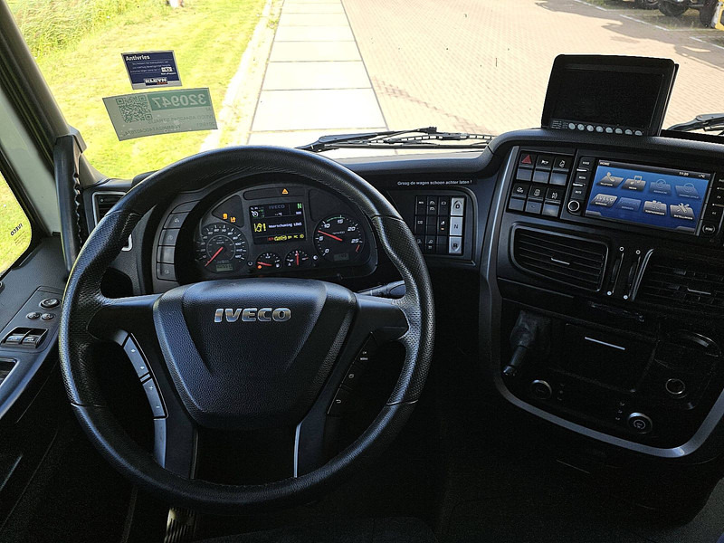 Xe đầu kéo Iveco AS440S46 STRALIS LNG: hình 8 Xe đầu kéo Iveco AS440S46 STRALIS LNG: hình 8