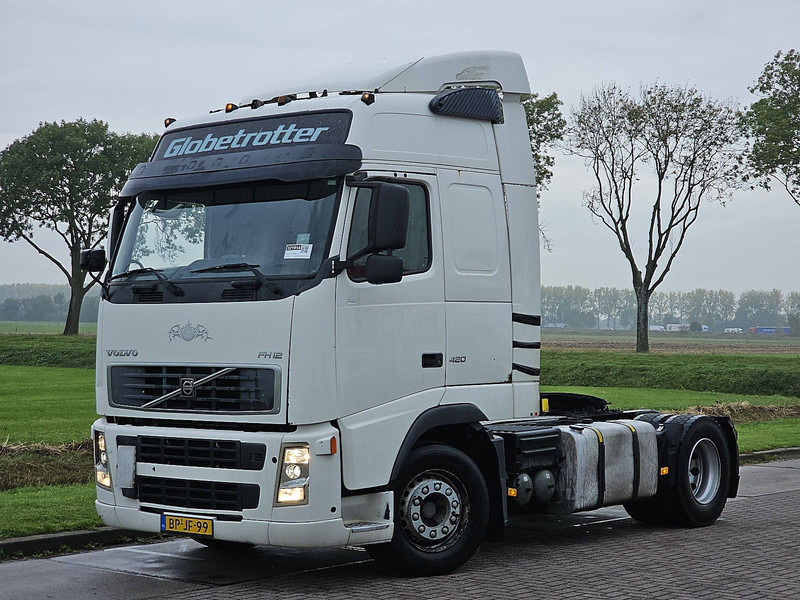 Volvo FH 12.420 - Xe đầu kéo: hình 2 Volvo FH 12.420 - Xe đầu kéo: hình 2